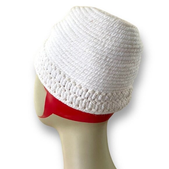 Vintage 1940s Everitt Needlepoint Womens White Beehive Tilt Hat Sculpted Toque